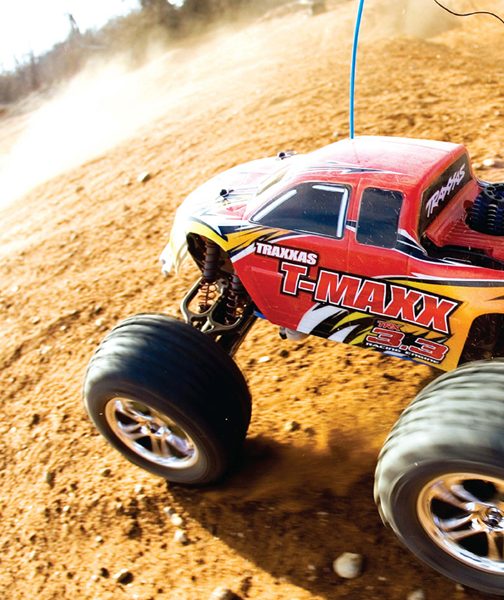 Traxxas E-Maxx Brushless (2010) 1/10 4WD Electric Monster Truck - 3908