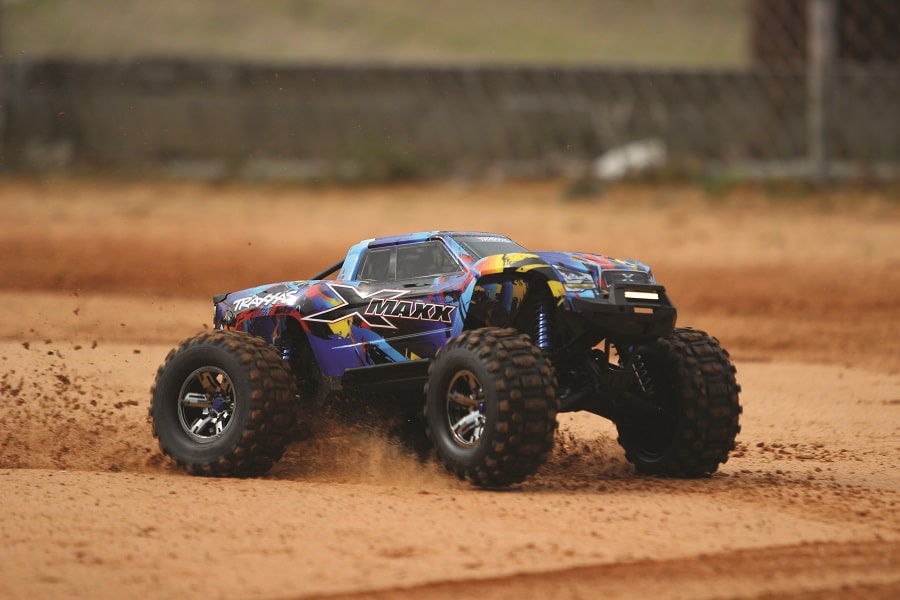 Ripping It Up With The Traxxas X-Maxx 8S
