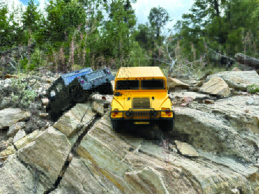 “With the FMS Model 2006 Hummer H1 Alpha RS, the line between realism and miniature marvel is blurred.”