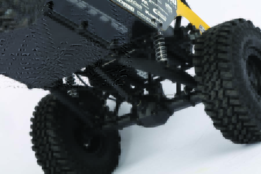 RC4WD’s durable drive and suspension components allow the Pro Rock Racer to effortlessly glide over rough terrain at high-speed.