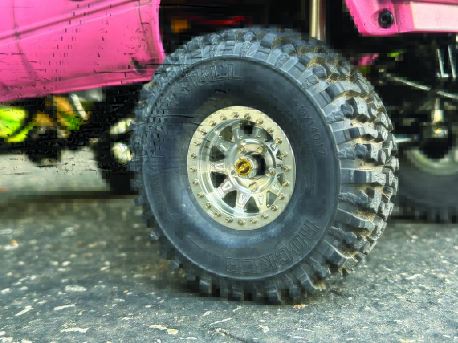 These RC4WD Dirty Life RoadKill 1.7” beadlock wheels are wrapped with Pit Bull RC 1.7 Rocker tires.