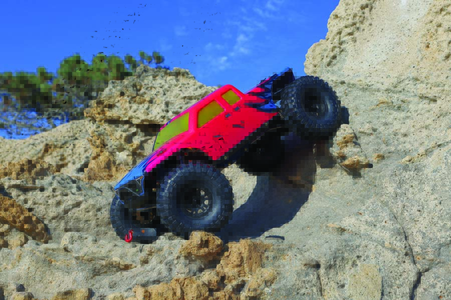 A BUILDERS DREAM - A Fully Customized Axial SCX10 Pro Special Project Crawler
