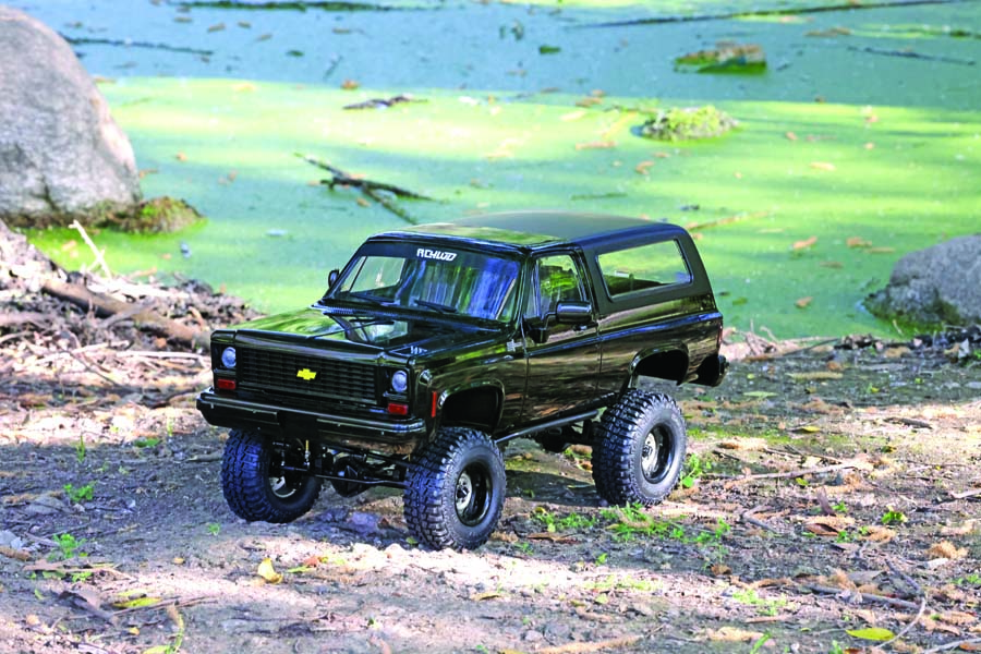 Exploring the RC4WD Trail Finder 2 Chevrolet Blazer Midnight Edition