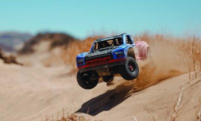 Trophy Truck Action - Arrma 1/8 Mojave 4X4 4S BLX Desert Truck RTR
